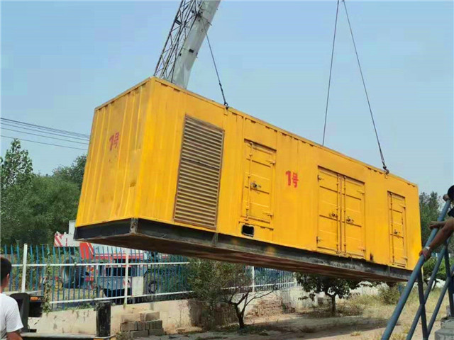 东湖300KW柴油发电机组油耗是多少？