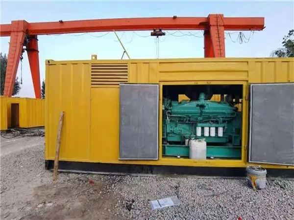 东湖冬季低温环境下，500KW发电机组应该选择什么类型的启动电瓶？